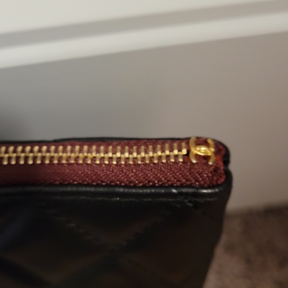 Pouch - Picture 4 of 10